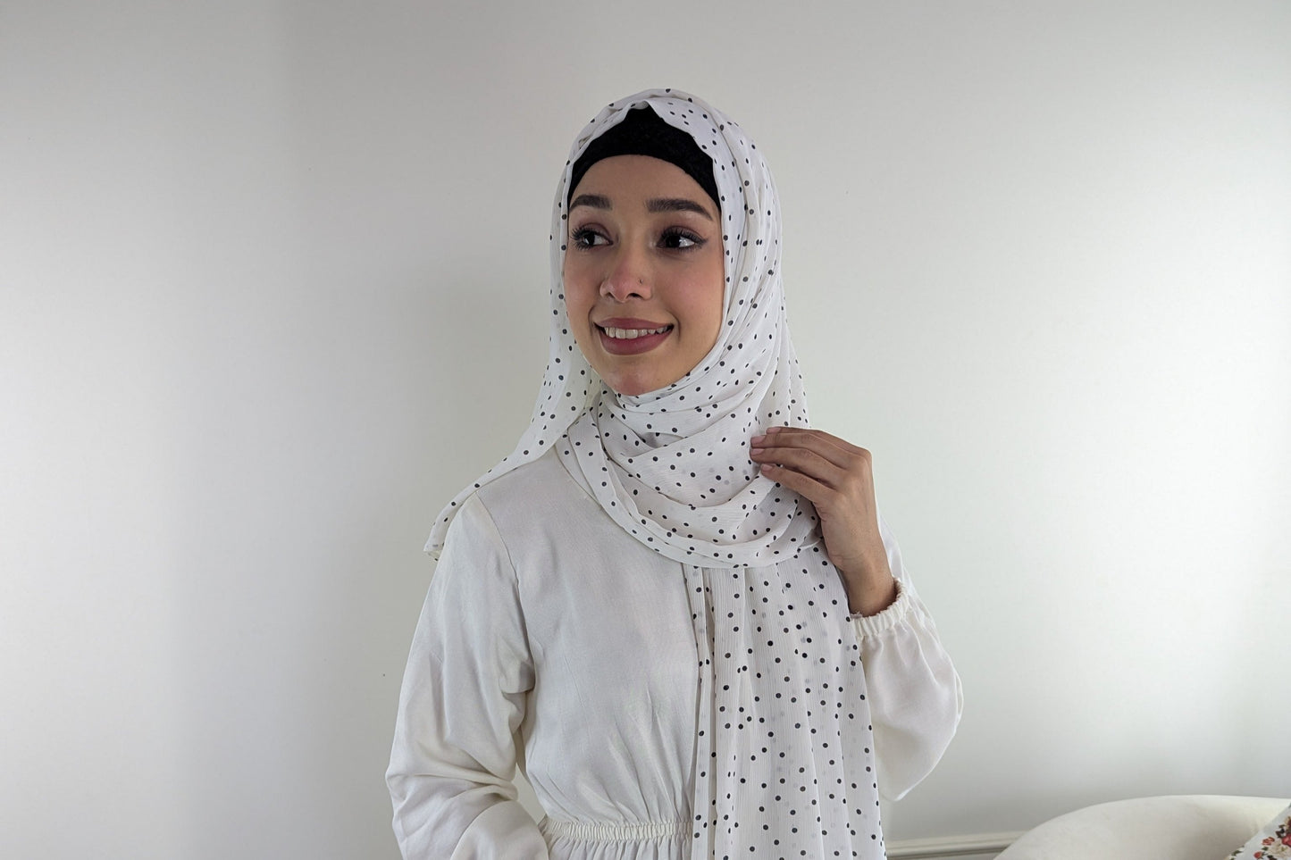 Rostai Me Amor - Printed Crinkled Georgette Instant Hijab