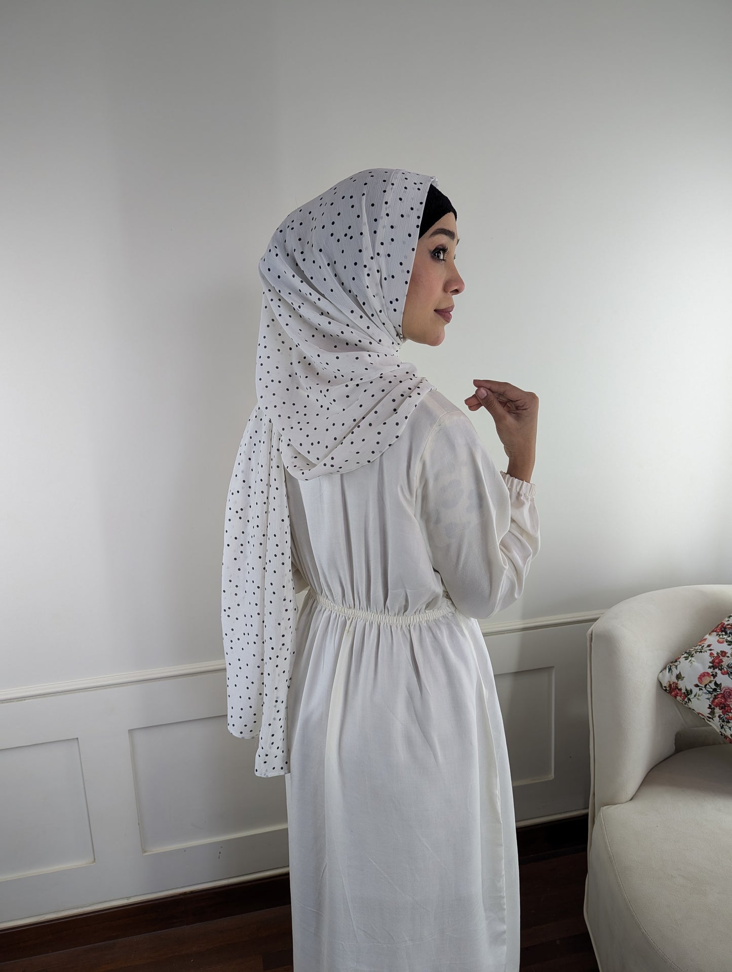 Rostai Me Amor - Printed Crinkled Georgette Instant Hijab